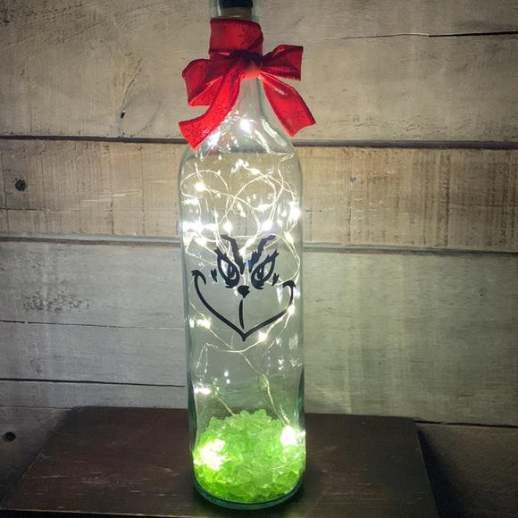 Grinch face wine bottle lantern - Picture 8 of 10